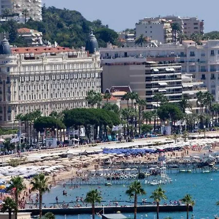 Апартаменти Studio Neuf - 2 Couchages - Hypercentre Menton - Plage - Mer - French Riviera *